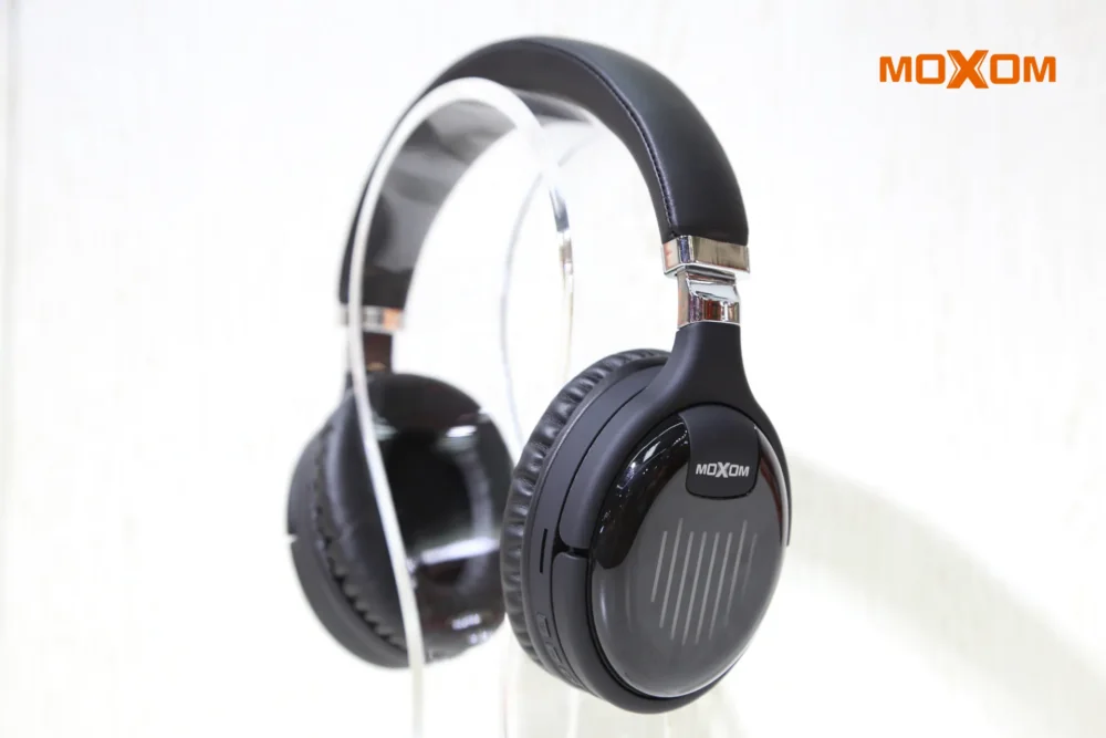 MOXOM MX-WL14 Casque Bluetooth Sans Fil RGB – Écouteurs Pliables avec Basses Puissantes et Design Cyberpunk — image 11